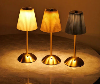 Lampe Plissée Sans Fil AIRA — lumière nomade, ambiance intérieur minimaliste (vue 2)